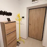 Hils Pallady 9 * Bükreş