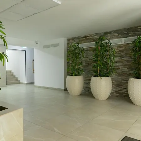 Hils Pallady 9 Apartament