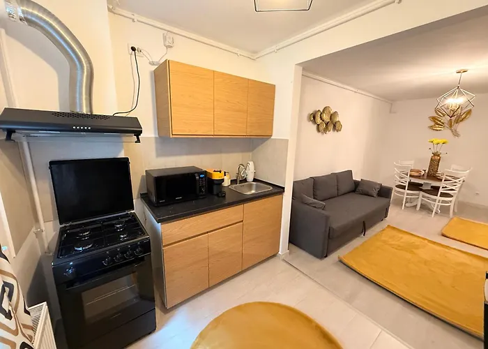 Hils Pallady 9 Апартаменти *